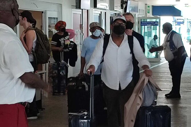 private-airport-transfers-to-secrets-and-breathless-resorts-mobay