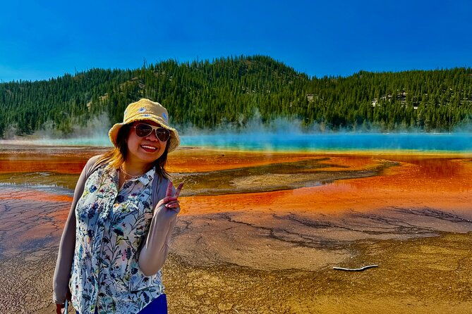 private-all-inclusive-yellowstone-lower-loopthe-volcano-tours-2