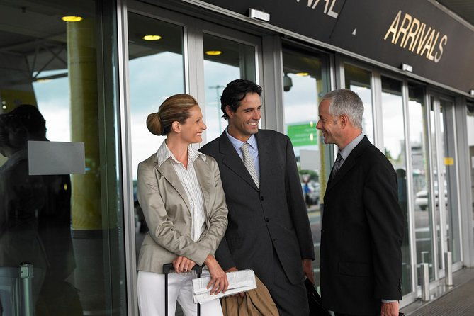 private-arrival-transfer-mykonos-airport-or-cruise-port-to-hotels
