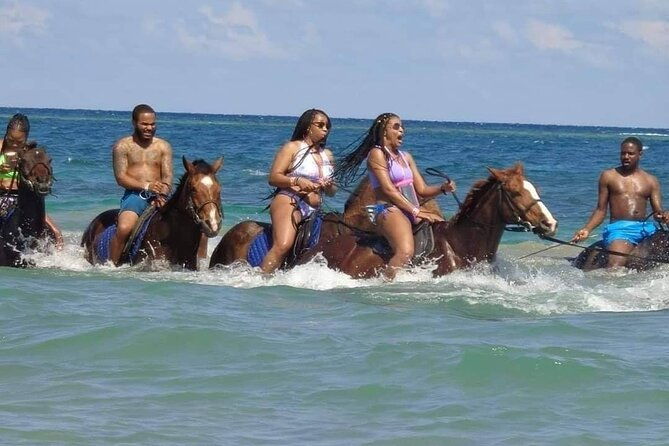 private-bamboo-rafting-and-horseback-riding-in-jamaica