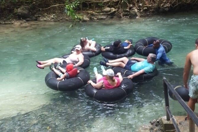 private-blue-hole-and-river-tubing-tour