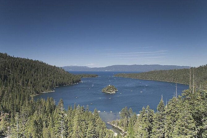 private-boat-charter-emerald-bay-in-the-grateful-red