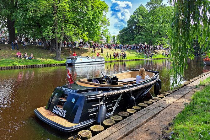 private-boat-tour-experience-in-riga-city-canal-and-daugava-2