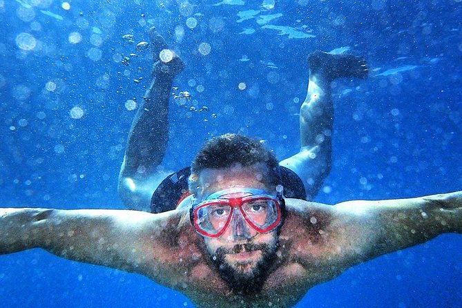 private-boat-tour-for-small-groups-to-blue-lagoon-and-solta-island
