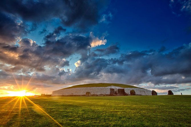 private-boyne-valley-hill-of-tara-and-trim-castle-day-tour