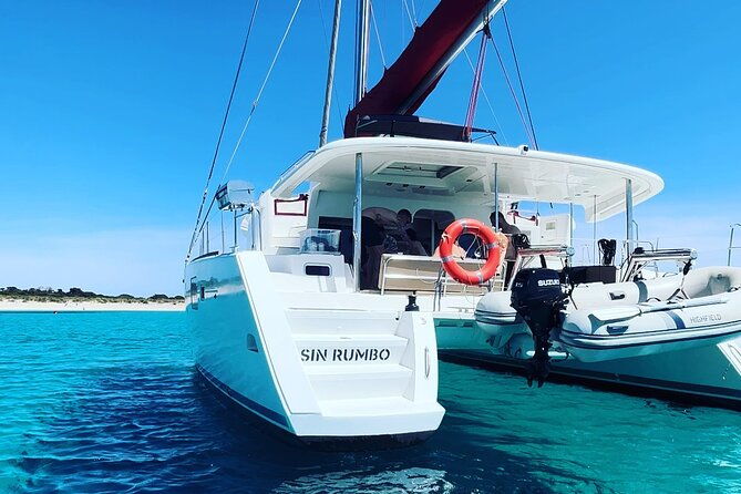 private-catamaran-excursion-through-formentera