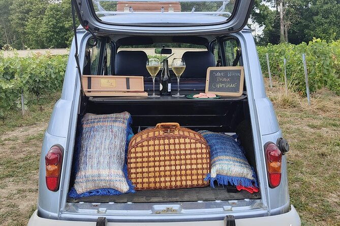 private-champagne-experience-in-a-vintage-car-from-epernay-2