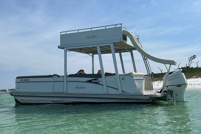 private-charter-boat-with-slide-from-panama-city-2