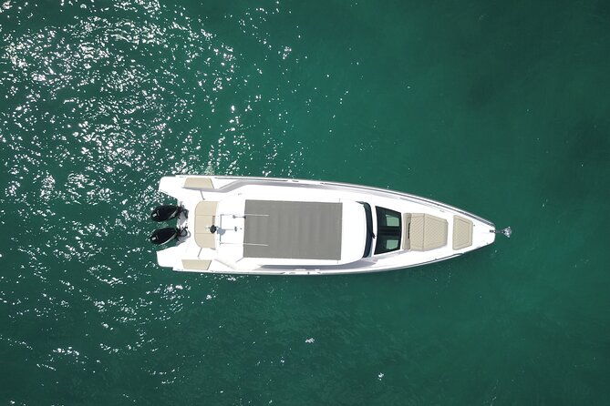 private-charter-tour-on-noali-axopar-37-around-st-martin