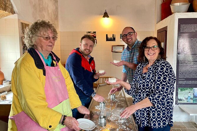 private-cheese-workshop-wine-tasting-and-sesimbra-tour-lisbon