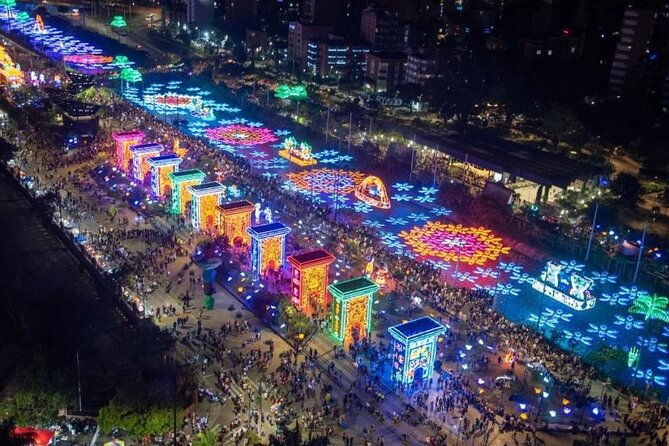 private-christmas-lights-tour-in-medellin-only-holiday-season
