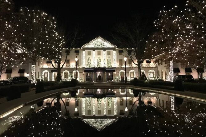 private-colonial-williamsburg-christmas-holiday-decorations-walking-tour