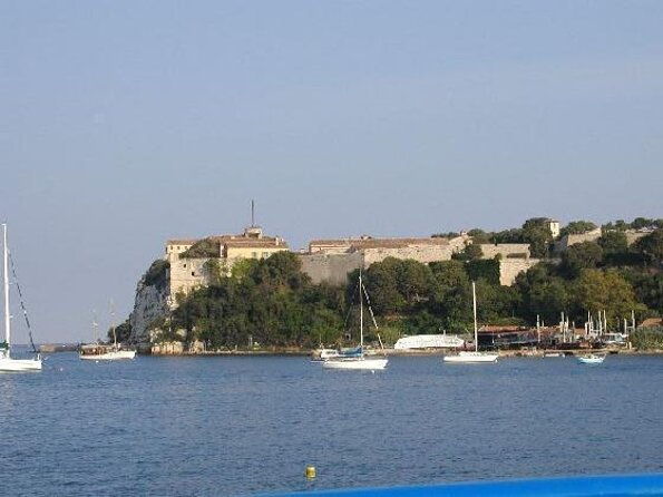 private-cruise-to-cap-dantibes-and-the-lerins-islands-by-sailboat