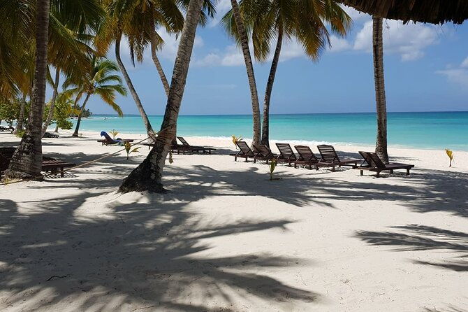 private-day-cruise-with-a-small-yacht-in-dominican-republic