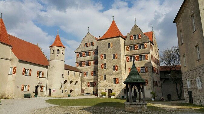 private-day-trip-munich-to-harburg-dinkelsbuhl-rothenburg