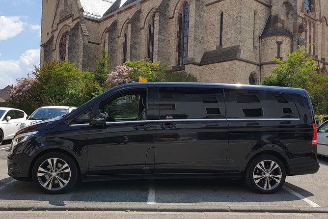 private-daytour-of-rome-from-civitavecchia-port-van-mercedes-v-class