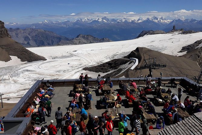 private-excursion-to-glacier-3000