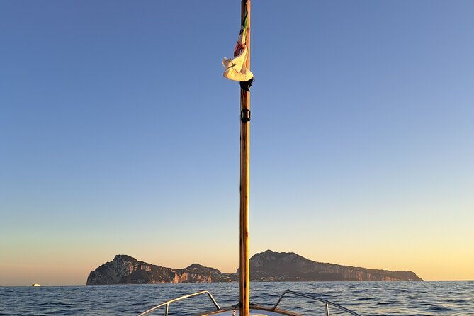 private-experience-on-classic-boat-discover-capri-in-3-hours