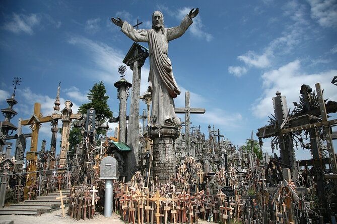 private-full-day-trip-to-hill-of-crosses-rundale-palace-bauska