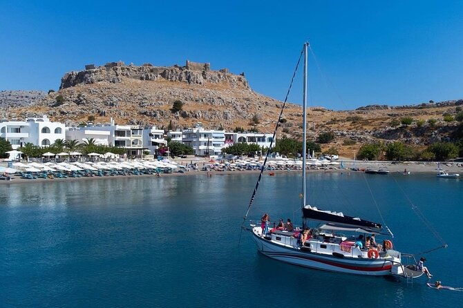 private-full-half-day-boat-trip-in-greece-with-food-and-drinks