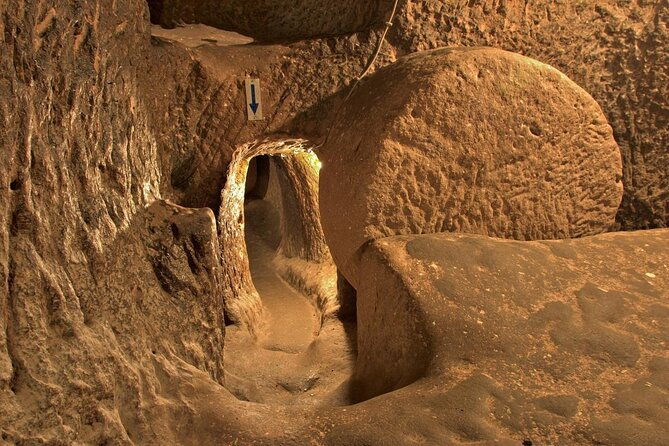 private-green-cappadocia-tour-with-guidevehicle