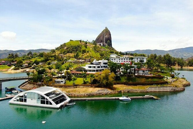 private-guatape-mansion-pablo-escobar-paintball-quadbike-boat