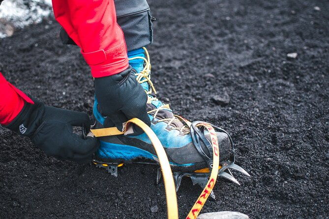private-guided-hike-experience-on-solheimajokull-glacier