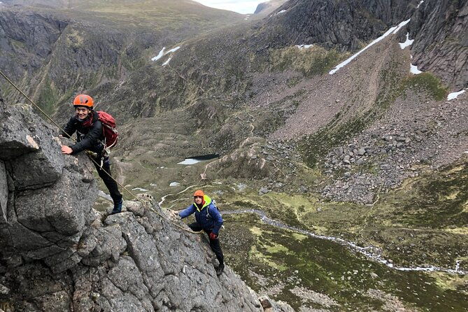 private-guided-ridge-scrambling-experience-in-the-cairngorms