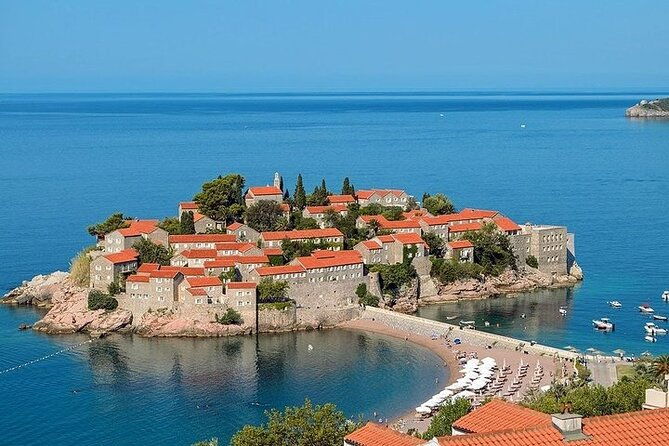 private-guided-tour-in-budva-sveti-stefan