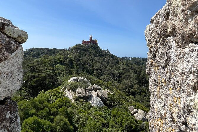 private-half-day-tour-to-sintra-pena-palace-moorish-castle