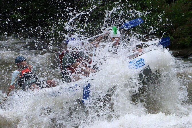 private-high-adventure-trip-on-the-ocoee-river-with-snack-2