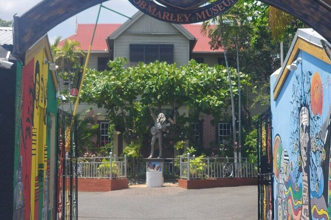 private-kingston-and-bob-marley-museum-tour-from-falmouth