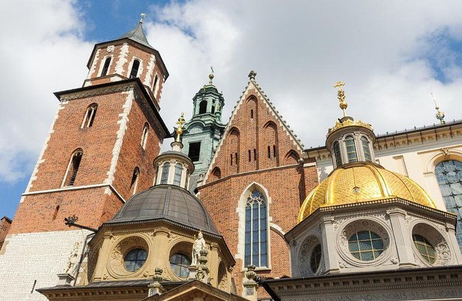 private-krakow-city-tour-by-car-and-walk-with-private-tour-guide
