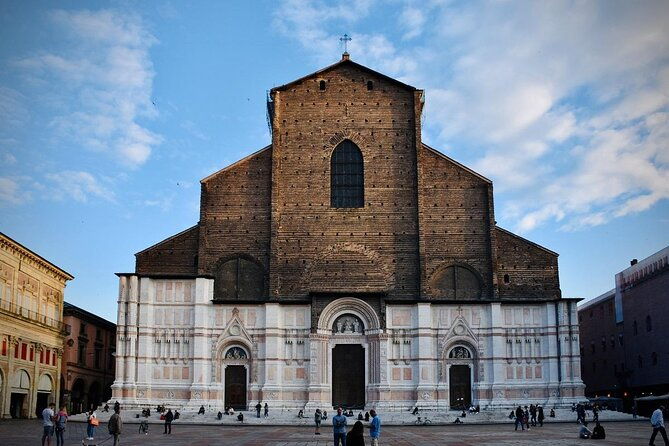 private-local-tour-guide-bologna-kickstart-your-trip-100-personalized-2