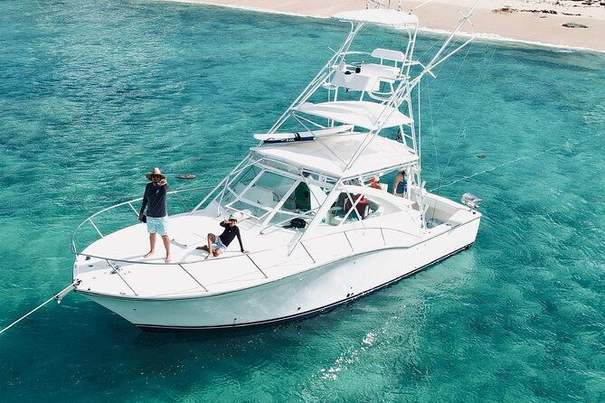 private-luxury-35-yacht-from-fajardo-to-icacos-or-palomino