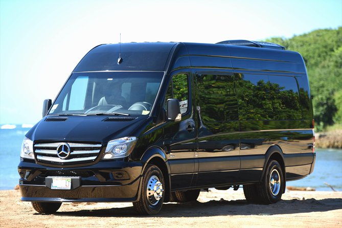 private-luxury-mercedes-benz-limo-from-san-juan-airport-to-hotels