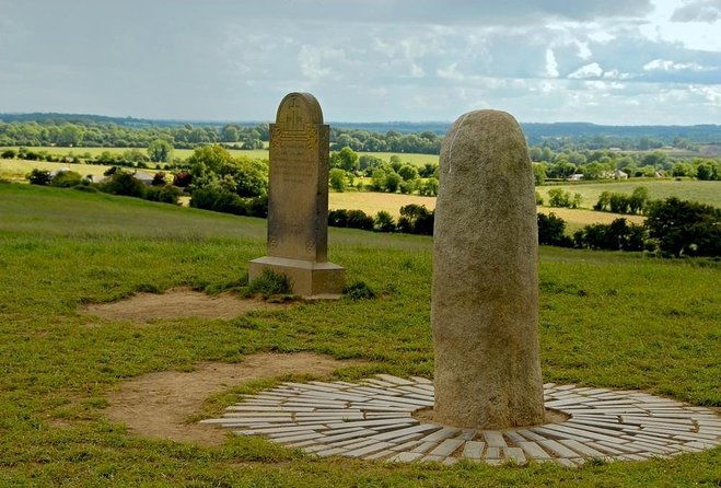 private-luxury-tour-of-newgrange-and-the-hill-of-tara-2