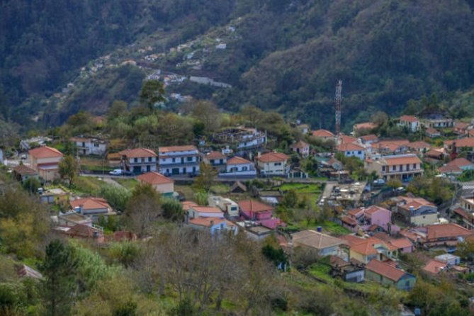 private-maderia-island-tour-famous-monte-toboggan-ride-2