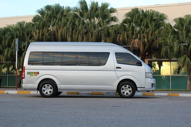 private-montego-bay-airport-transfer-to-excellence-oyster-bay