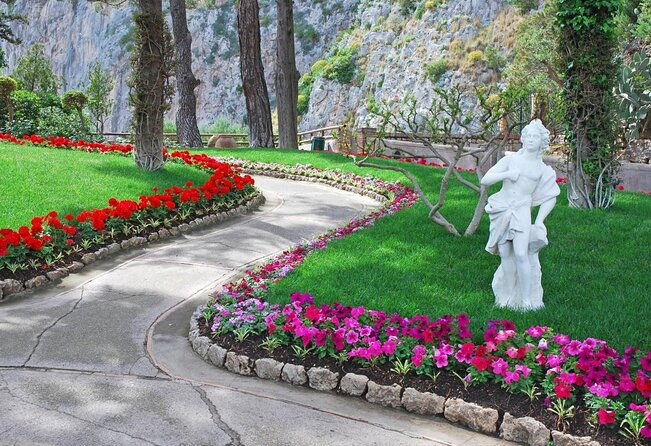 private-one-day-walking-tour-of-capri-with-guide