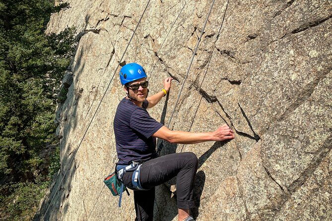 private-outdoor-rock-climbing-with-a-pro-climbing-guide
