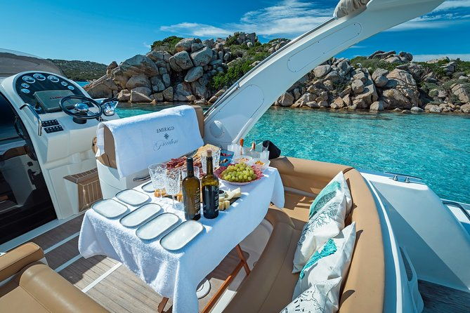 private-rib-tour-la-maddalena-archipelago-with-skipper-4-or-8-hours