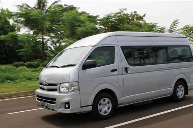 private-round-trip-airport-transfer-uvero-alto-hotels-7-12-pax