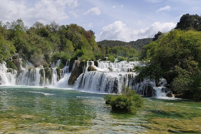 private-roundtrip-transfer-from-zadar-to-krka-national-park