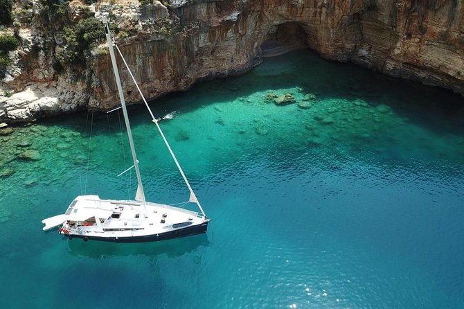 private-sailing-yacht-with-crew-in-kas-kekova-tour