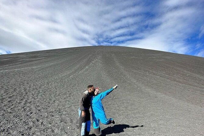 private-sandboarding-tour-cerro-negro-and-the-central-park-of-leon