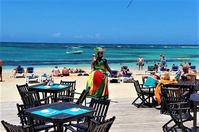 private-shuttle-to-bamboo-blu-beach-club-from-ocho-rios