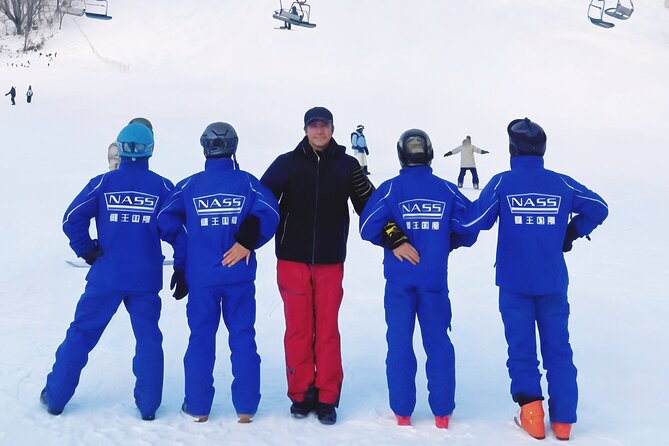 private-ski-and-snowboard-lesson-in-sapporo-or-otaru-with-a-coach