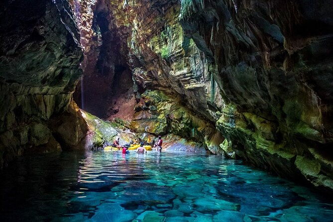 private-speedboat-tour-to-sakarun-bay-and-golubinka-cave