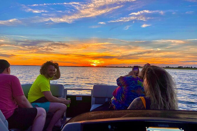 private-sunrise-boat-tour-around-chincoteague-island